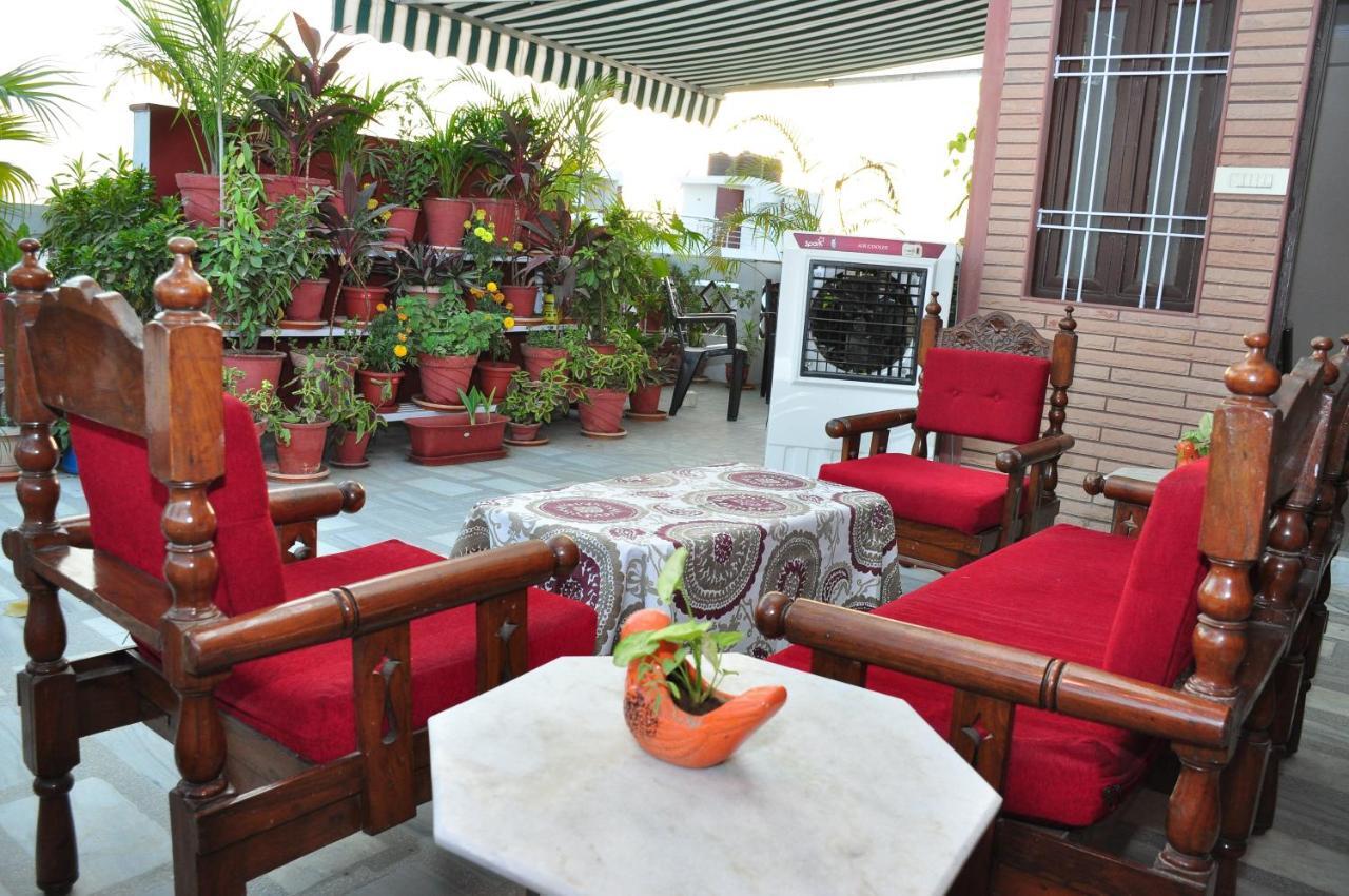 Michael'S Homestay ชัยปุระ ภายนอก รูปภาพ