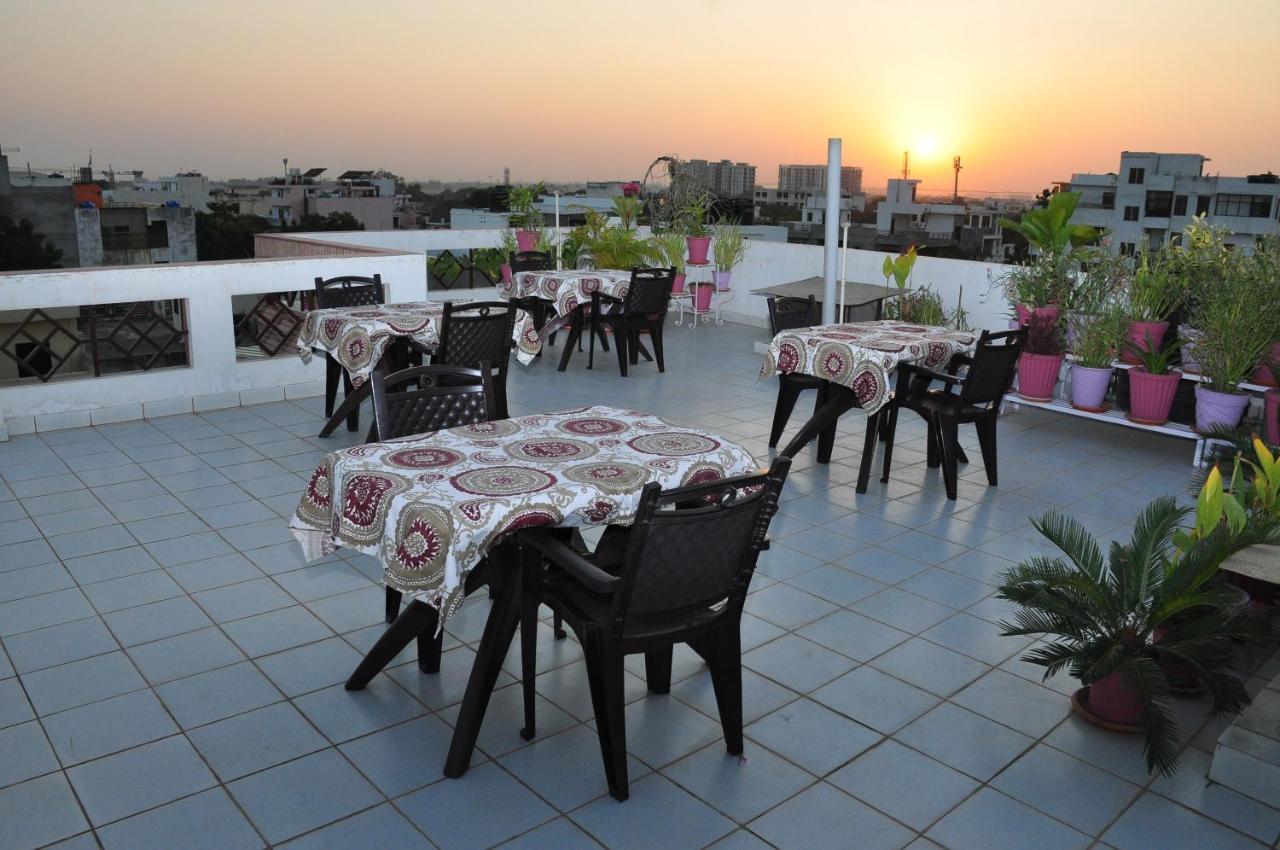 Michael'S Homestay ชัยปุระ ภายนอก รูปภาพ