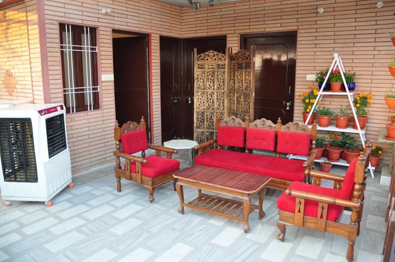 Michael'S Homestay ชัยปุระ ภายนอก รูปภาพ